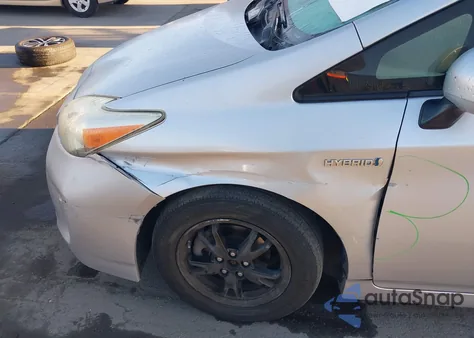 2013 Toyota Prius Two z USA, uszkodzony, nr VIN JTDKN3DU7D5587041